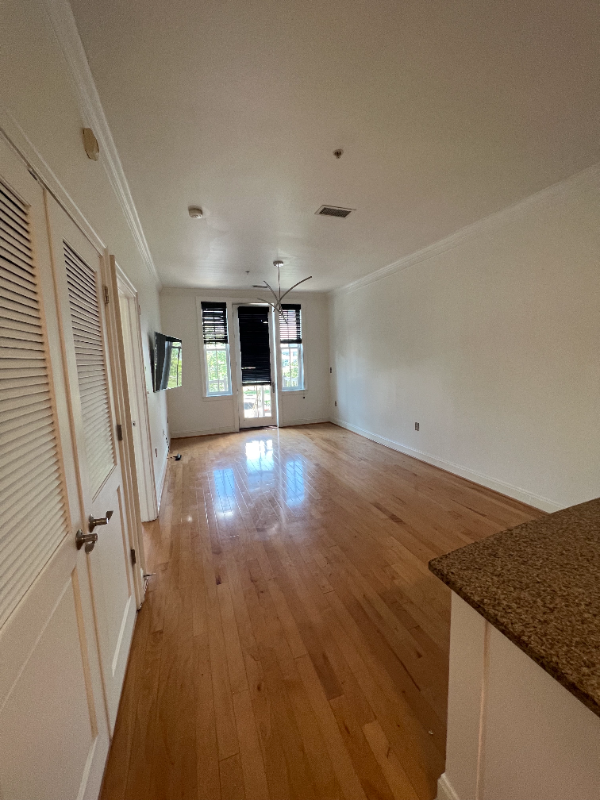 1210 R St Nw #105 - Photo 6 of 18