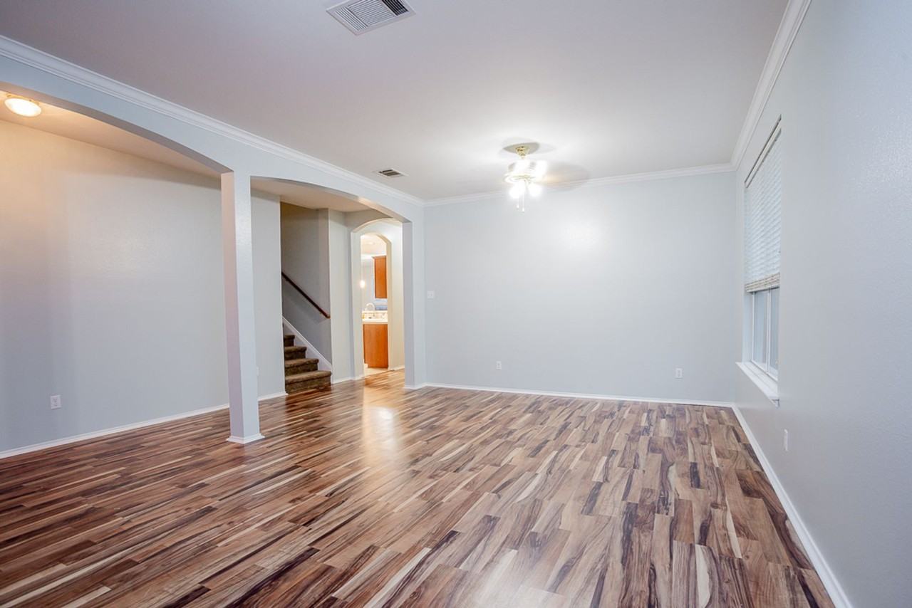 115 Brazos Ln - Photo 6 of 31