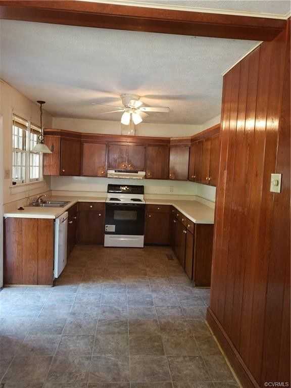 14201 Harrowgate Rd - Photo 3 of 11