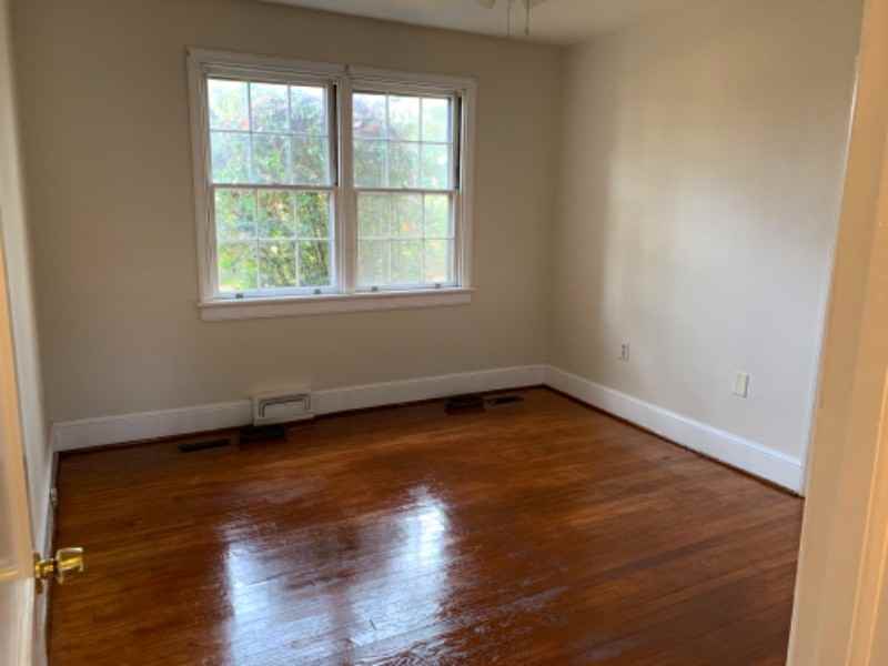 14201 Harrowgate Rd - Photo 7 of 11