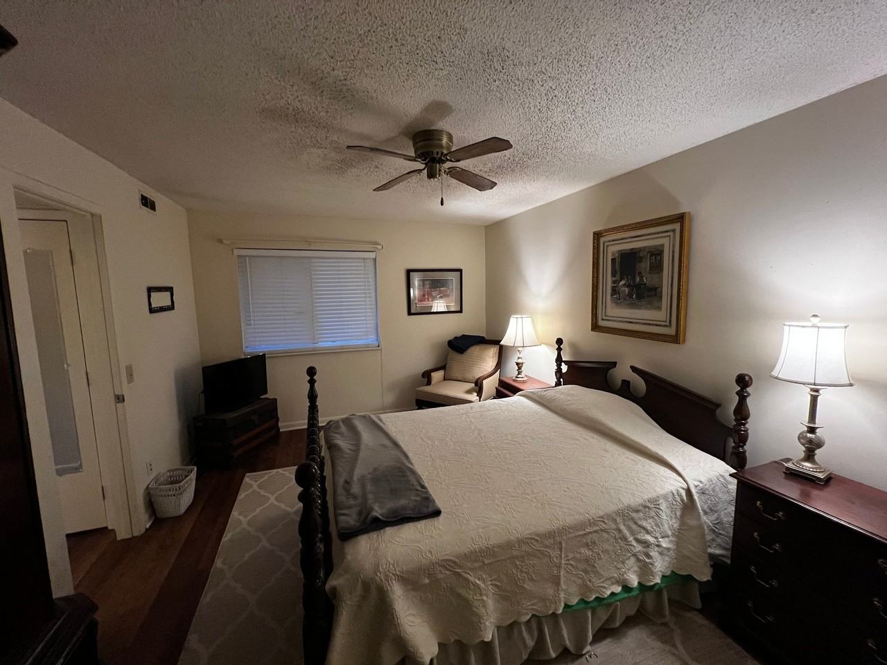 3213 Heathstead Pl - Photo 7 of 9