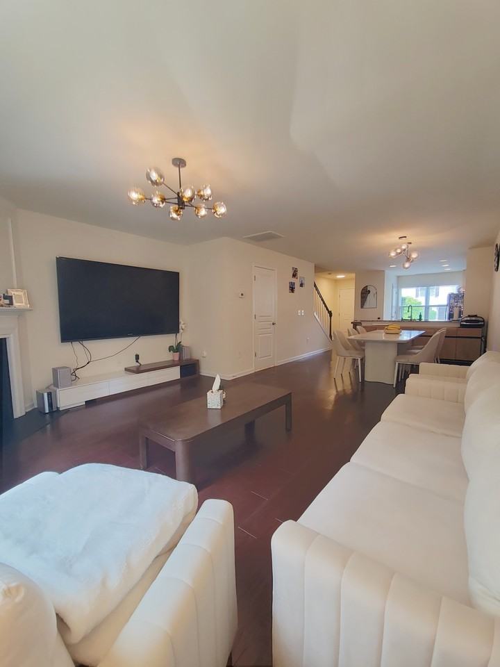 2919 Berkeley Springs Pl - Photo 2 of 34