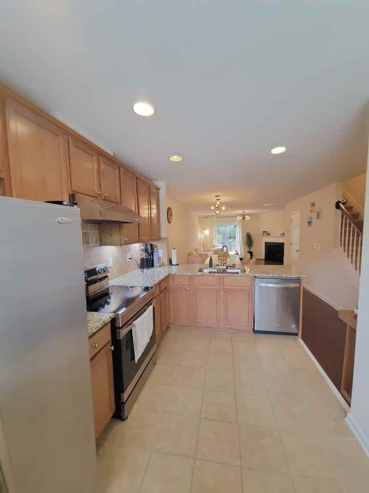 2919 Berkeley Springs Pl - Photo 4 of 34