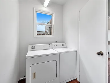 1560 Wealthy St Se #1 - Photo 7 of 15