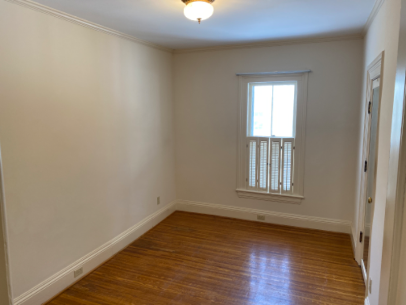 1060 Park Ave - Photo 4 of 22