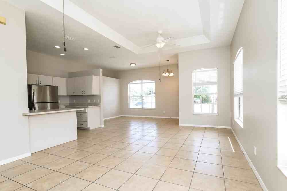 504 N 7th St - Photo 4 of 19