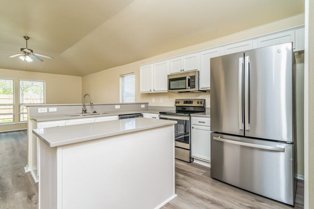 1617 Bob Dr - Photo 6 of 16