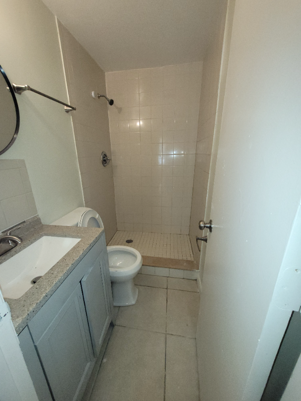 1748 Wipperman Ave Ne #B - Photo 6 of 7