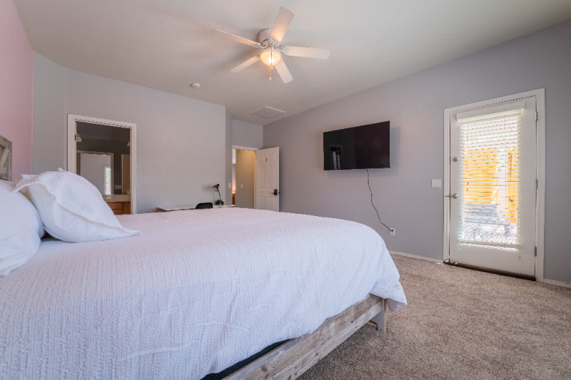 2313 N Presidential Dr - Photo 5 of 12