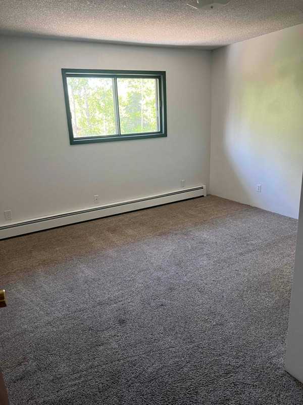 1101 N Recluse Cir #1 - Photo 3 of 4