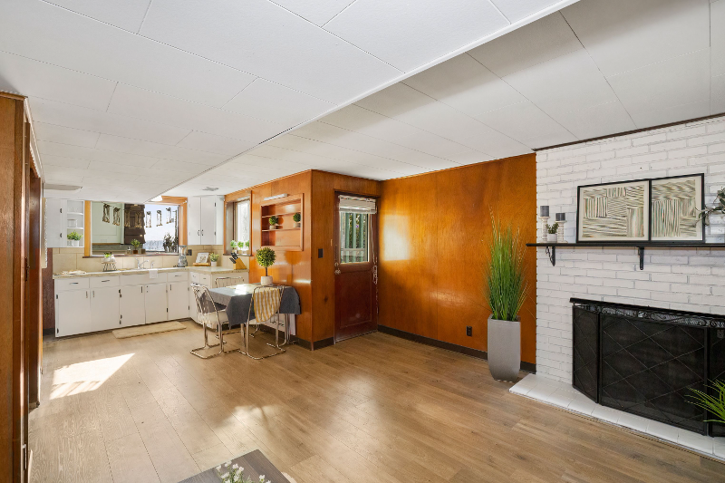 1613 Scott Pl - Photo 3 of 10