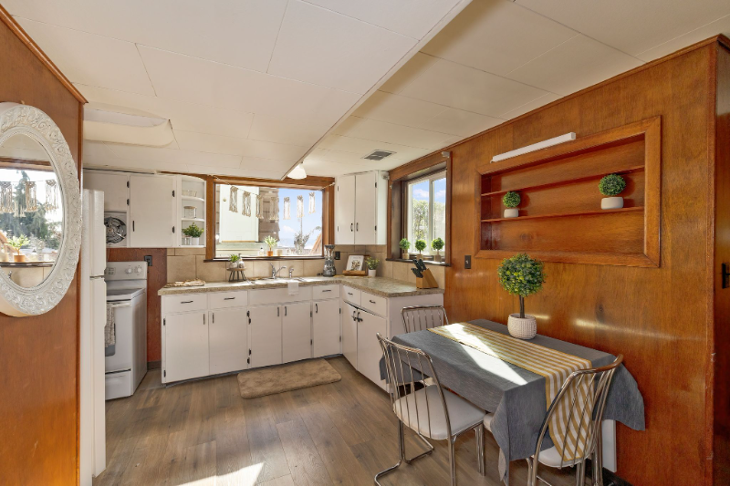 1613 Scott Pl - Photo 5 of 10