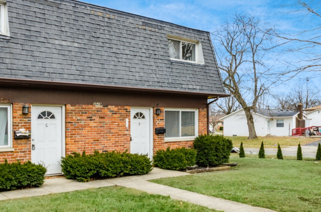 5621 Ironwood Ct #2-1BS - Photo 7 of 9