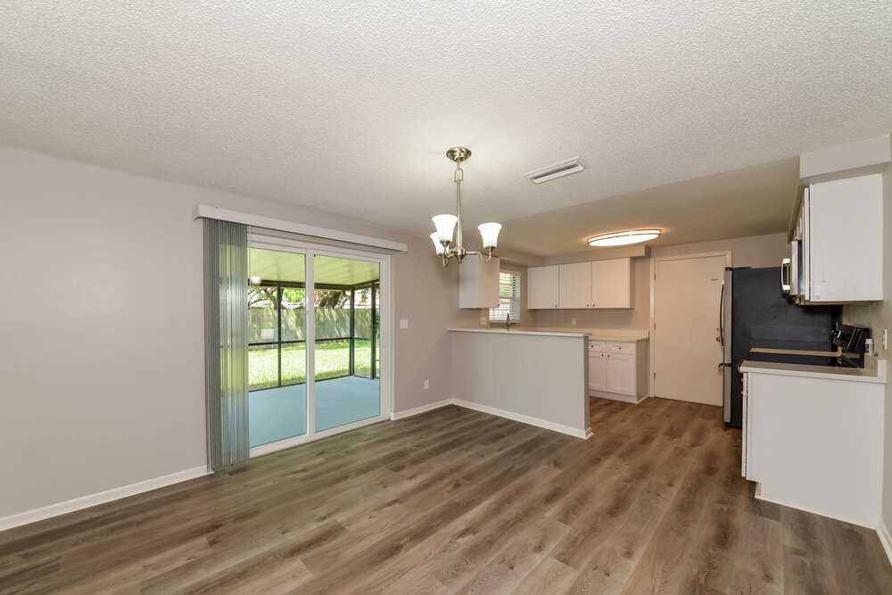 904 Briarcliff Dr - Photo 6 of 15