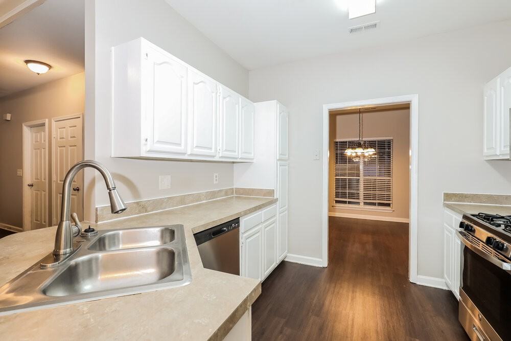 118 Burleyson Dr - Photo 7 of 17