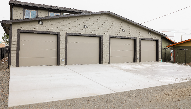 2077 Walla Walla Ave - Photo 3 of 32