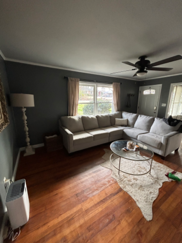 2103 Clearwater Dr Se - Photo 3 of 11
