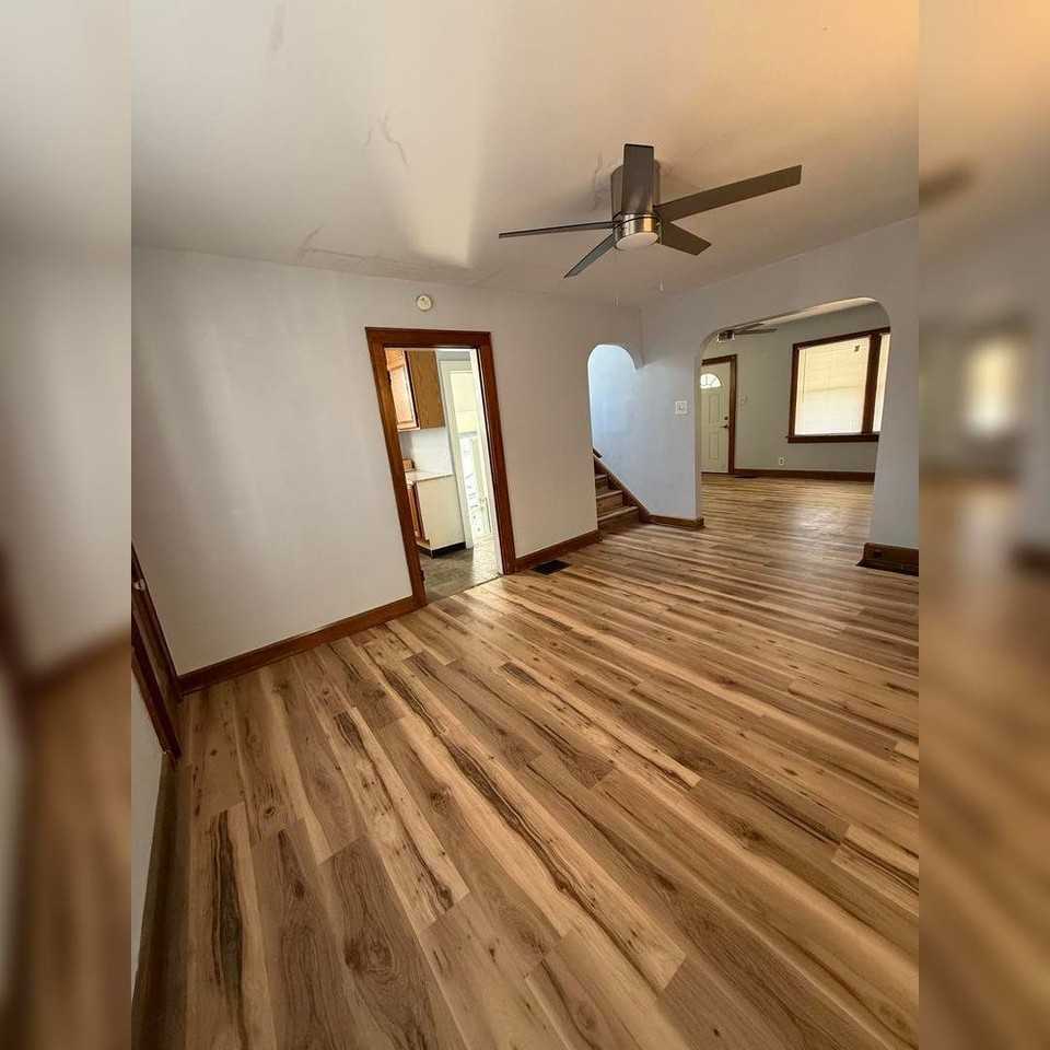 1410 E Blake Ave - Photo 4 of 14