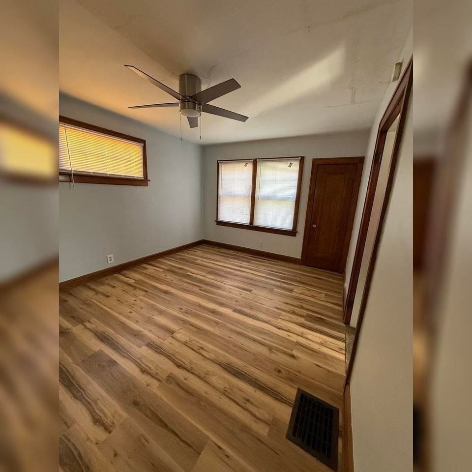 1410 E Blake Ave - Photo 7 of 14