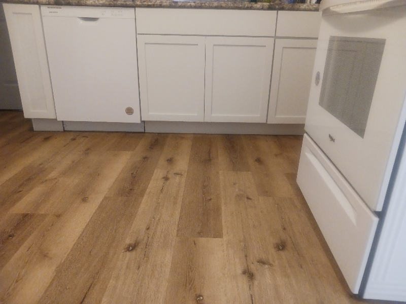 605 S Ash St - Photo 2 of 7