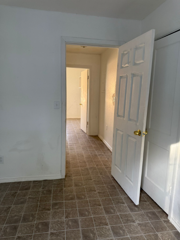 119 117,W Lee St Harlingen Tx #8 - Photo 6 of 12