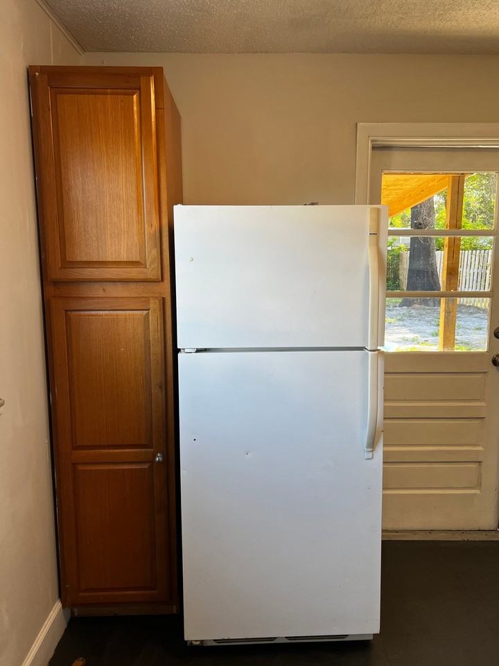 467 Connecticut Ave #A - Photo 4 of 13