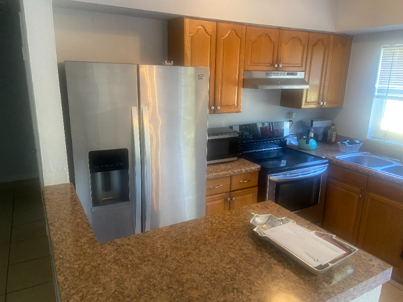 2460 Nw 30th Way - Photo 6 of 13