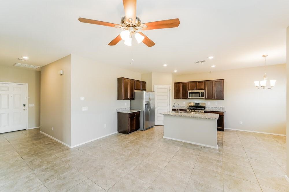 7442 W Calle Colado - Photo 6 of 19