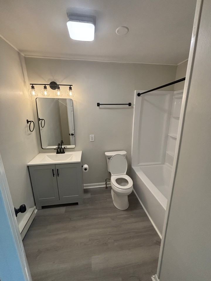 2-4 N Liberty Ave #8 - Photo 7 of 9