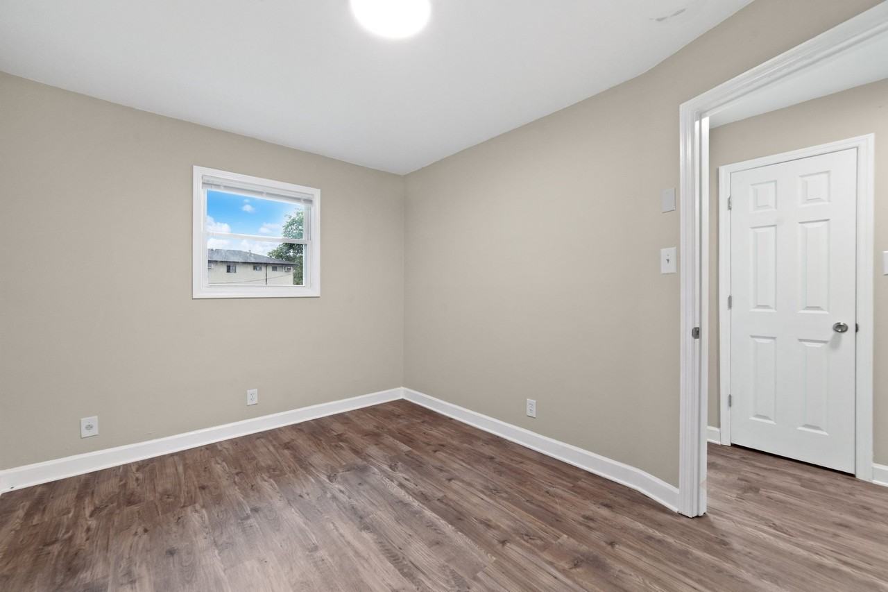 3410 Elizabeth St Nw #2 - Photo 2 of 10