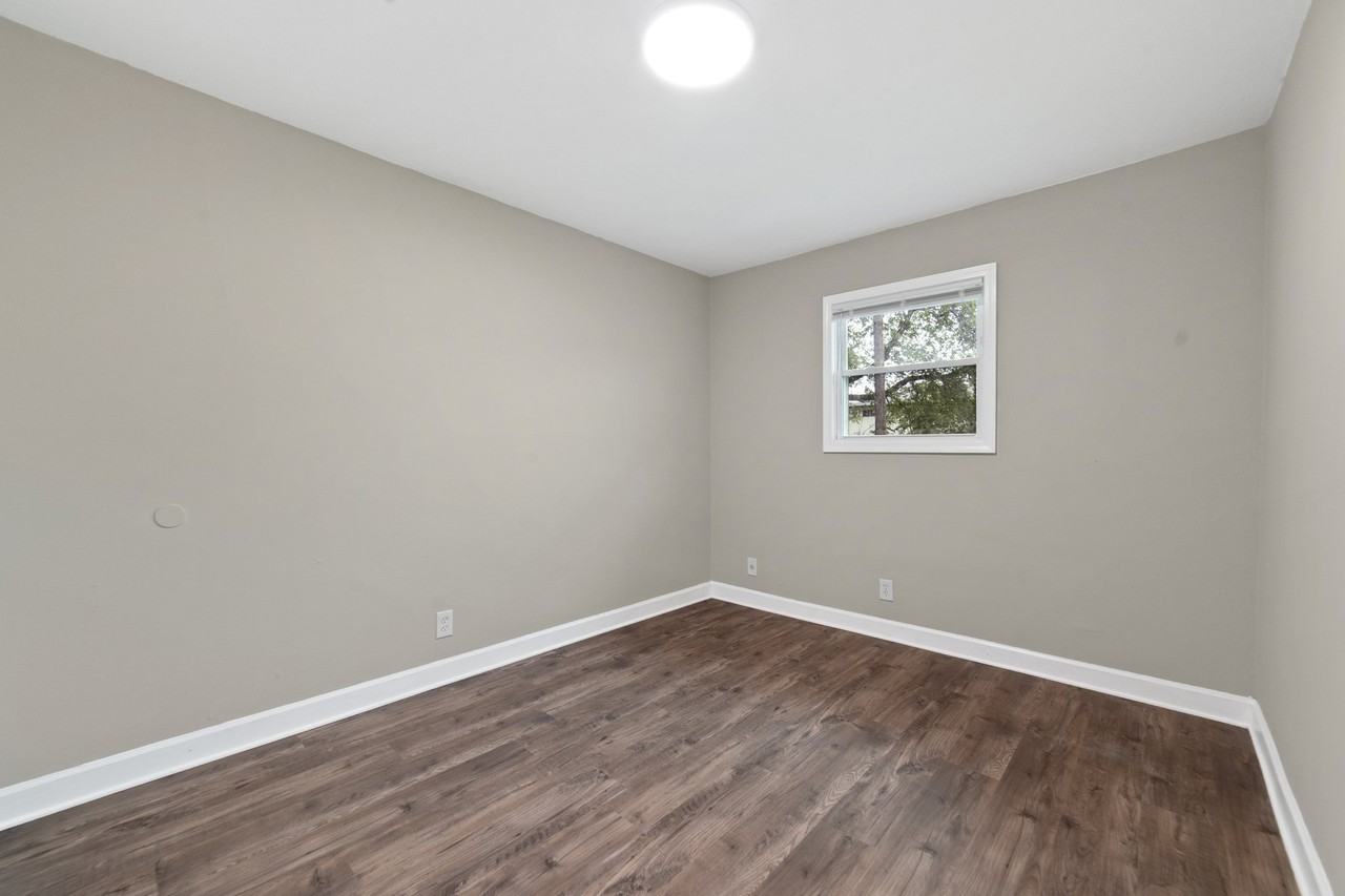 3410 Elizabeth St Nw #2 - Photo 4 of 10