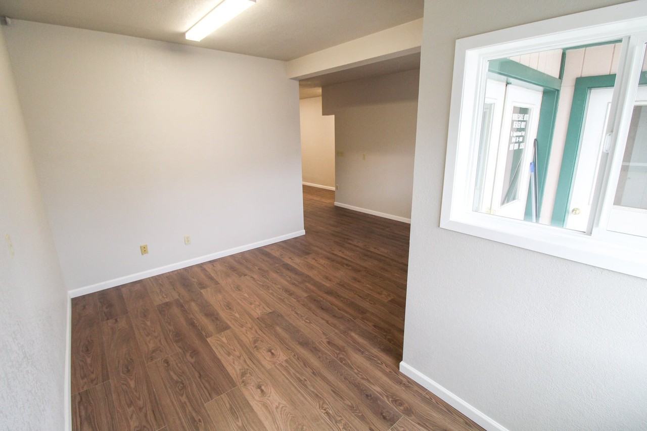405 Morgan St - Photo 4 of 8