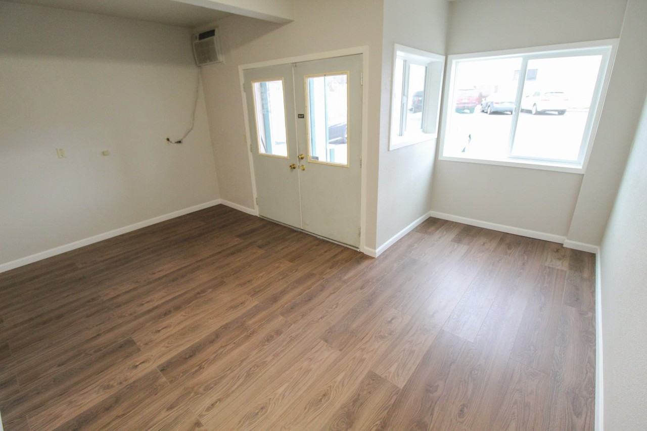 405 Morgan St - Photo 5 of 8