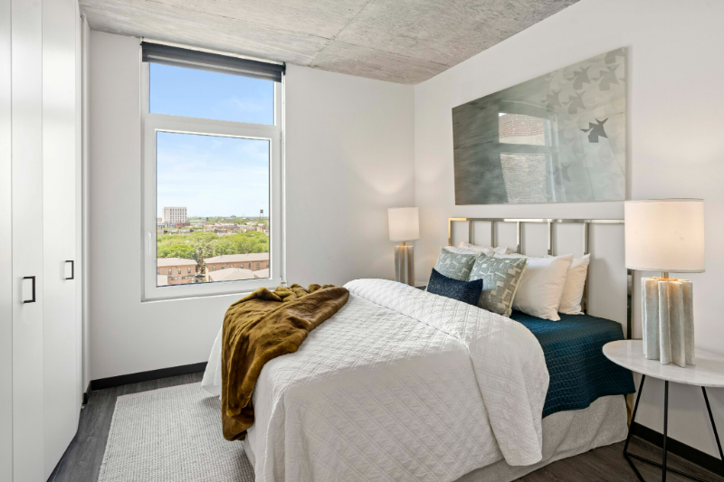 151 N Ashland Ave - Photo 5 of 16