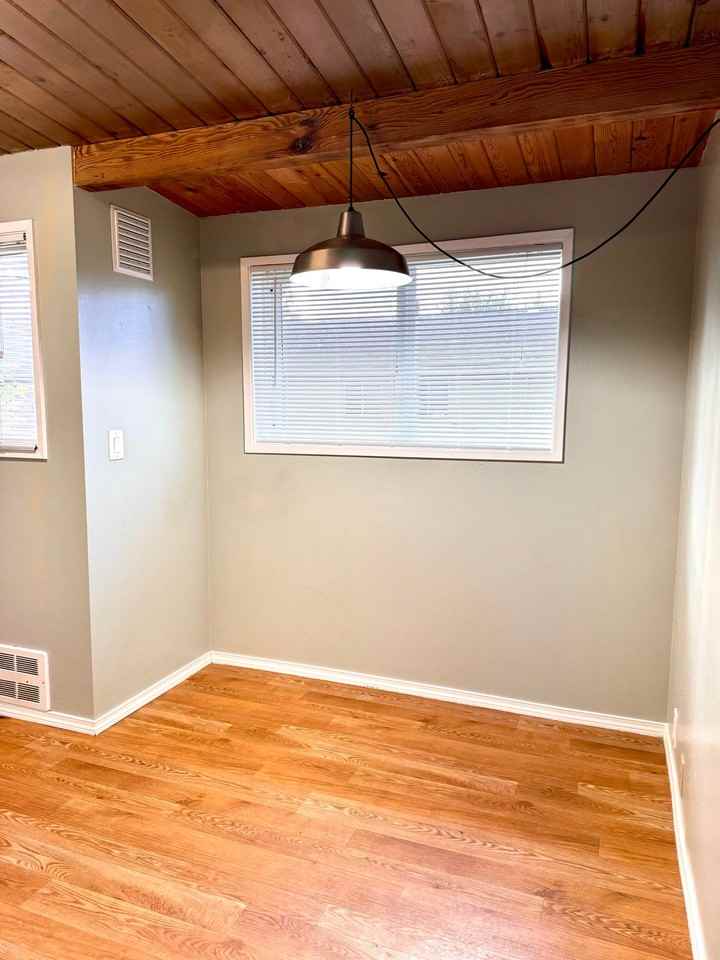 21521 73rd Pl W #11 - Photo 4 of 10
