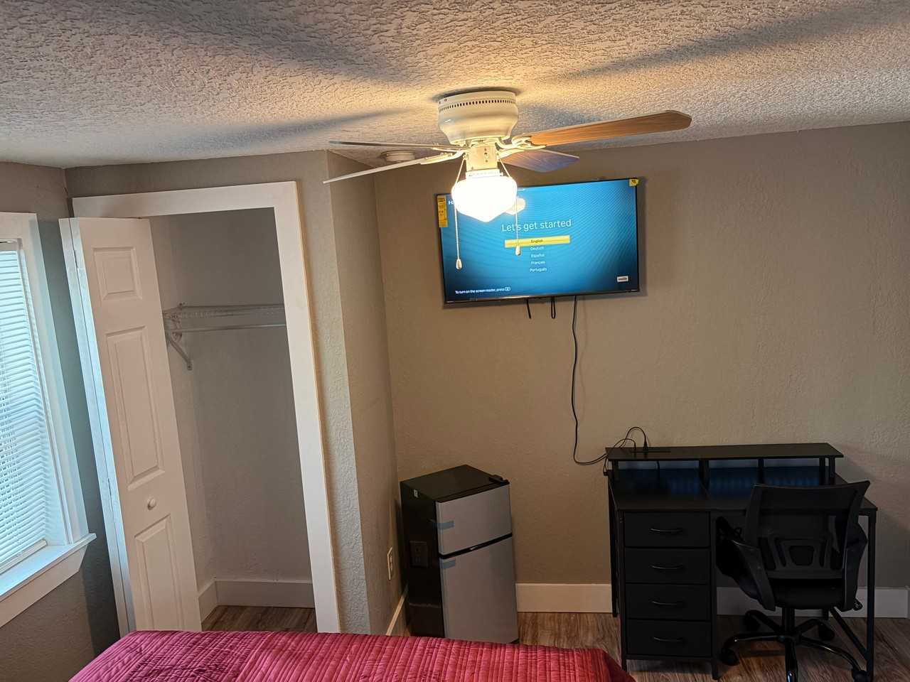 2150 Morehouse Rd - Photo 4 of 7