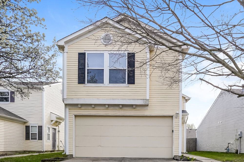 4487 Connaught East Dr