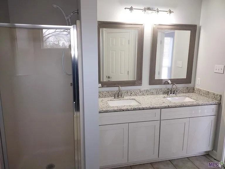 39021 Prairie South Dr - Photo 2 of 7