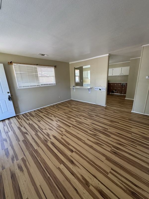 2800 Redwood St - Photo 2 of 17