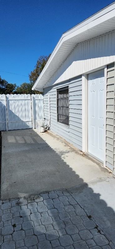 5411 Spaatz Ave - Photo 4 of 15