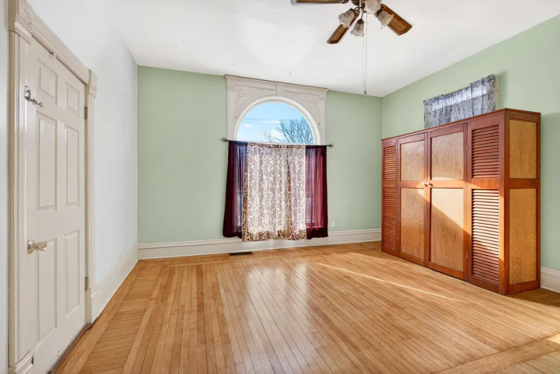 328 E Fond Du Lac St - Photo 2 of 5