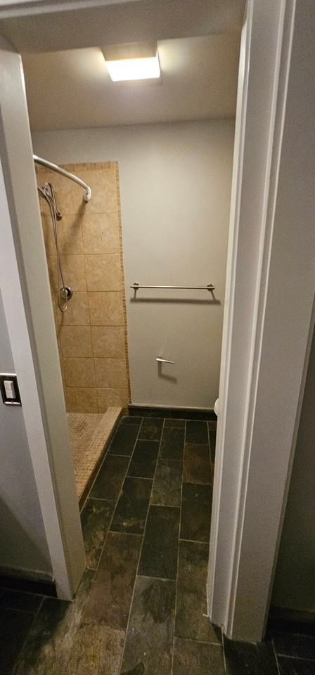 2536 Antoine Ct - Photo 7 of 10