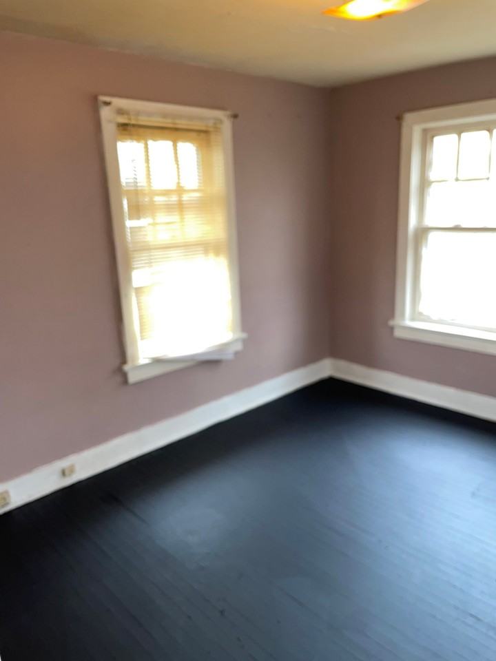 2140 69th St - Photo 6 of 17