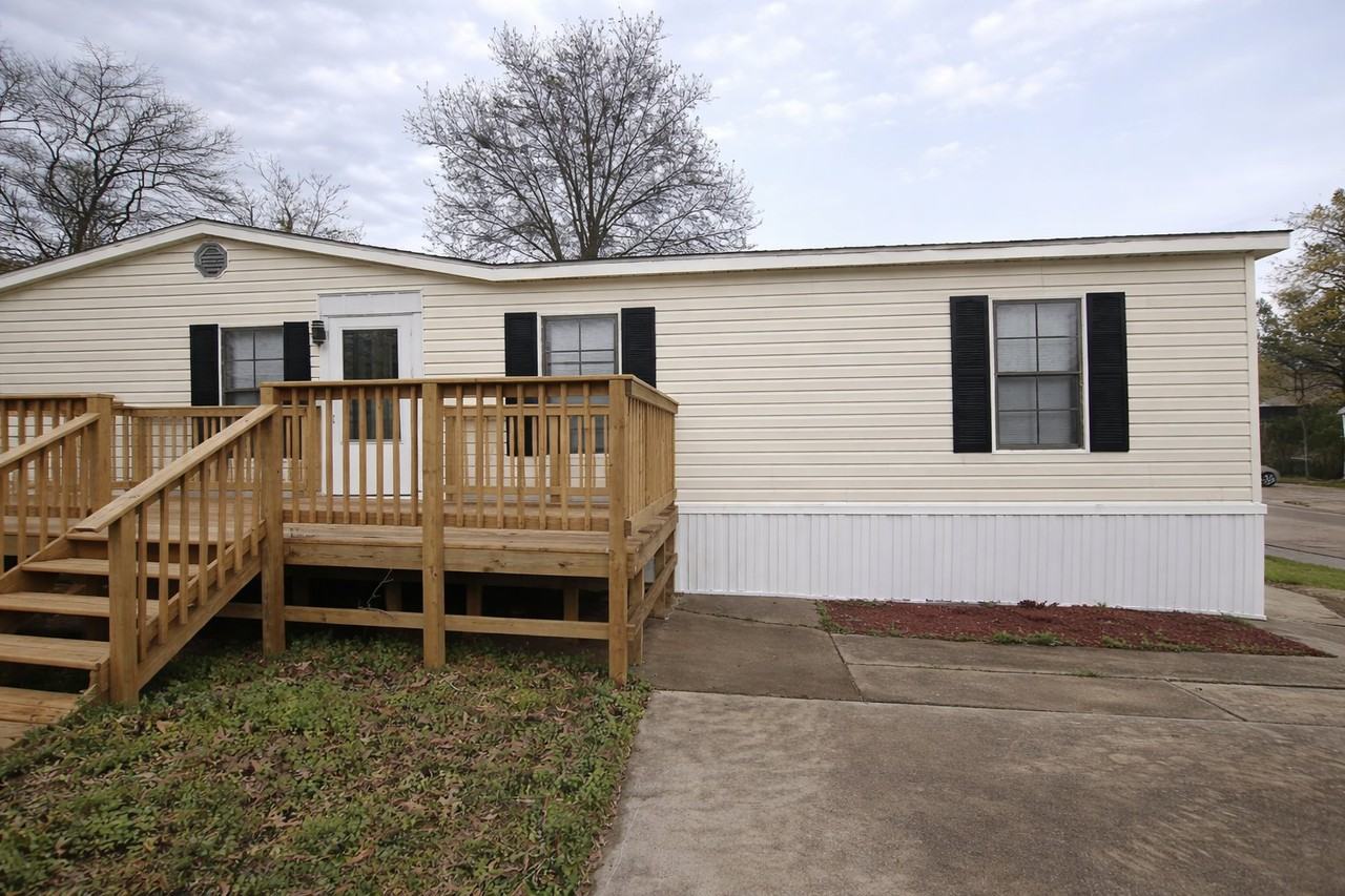 12 Deerwood Park - Photo 3 of 5