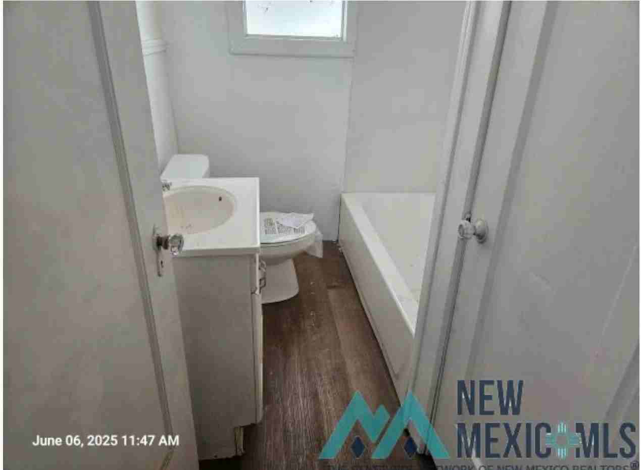 307 N Mesquite St - Photo 6 of 7