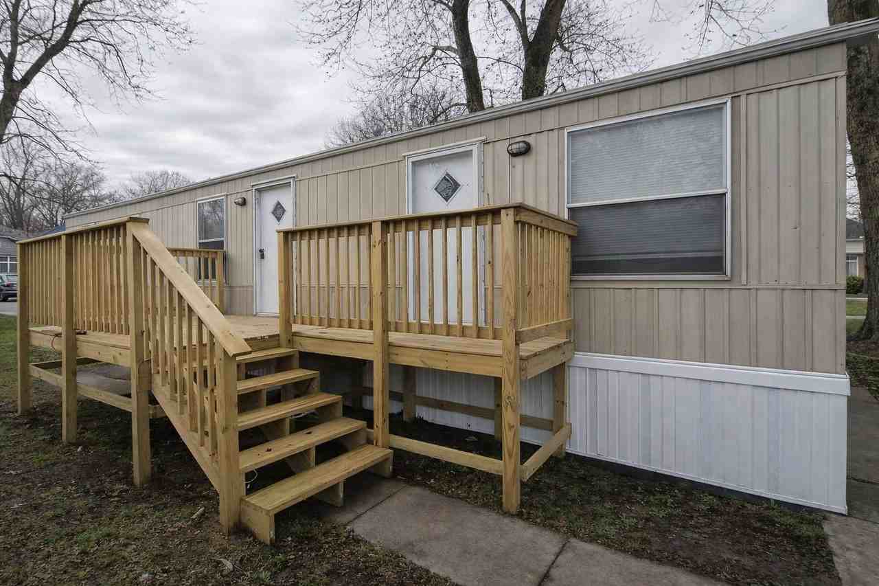 65 Deerwood Park - Photo 3 of 12