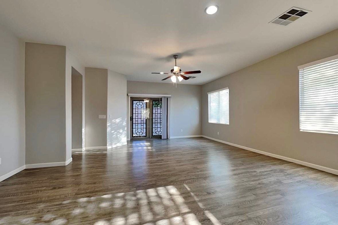 2624 W Fawn Dr #213 - Photo 2 of 9