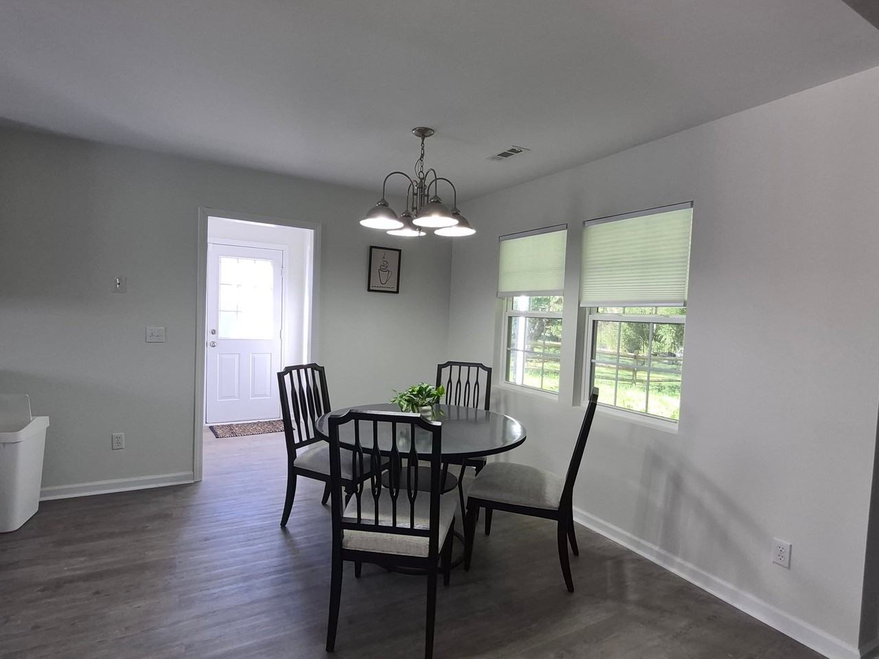 11301 Smoke Tree Ln - Photo 4 of 14