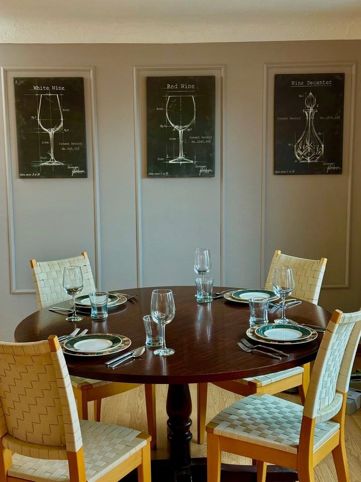 636 N 54th St - Photo 4 of 8