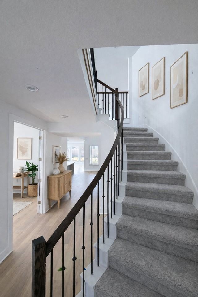 9509 Boathouse Dr - Photo 3 of 16